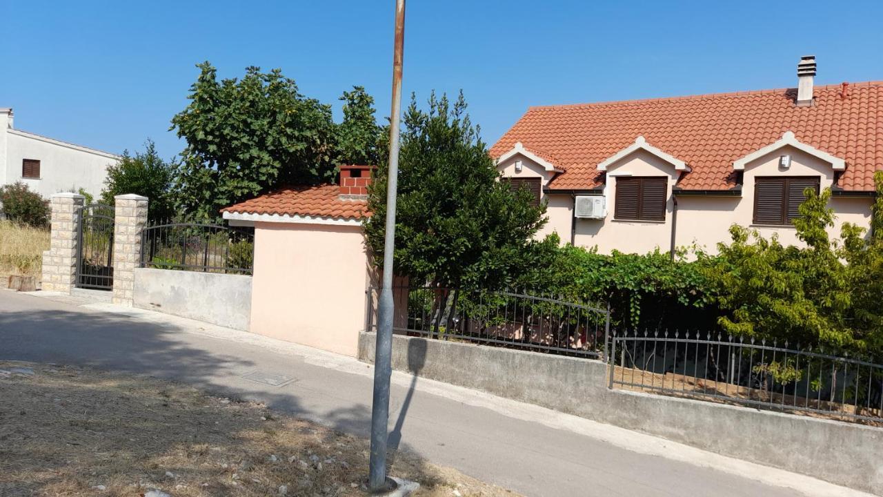 Apartmani A.Teskera Trogir Exterior foto
