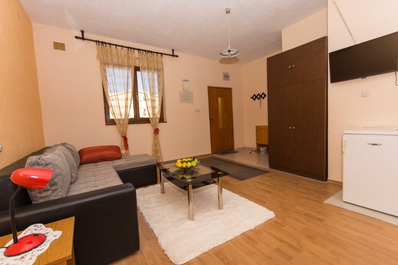 Apartmani A.Teskera Trogir Exterior foto