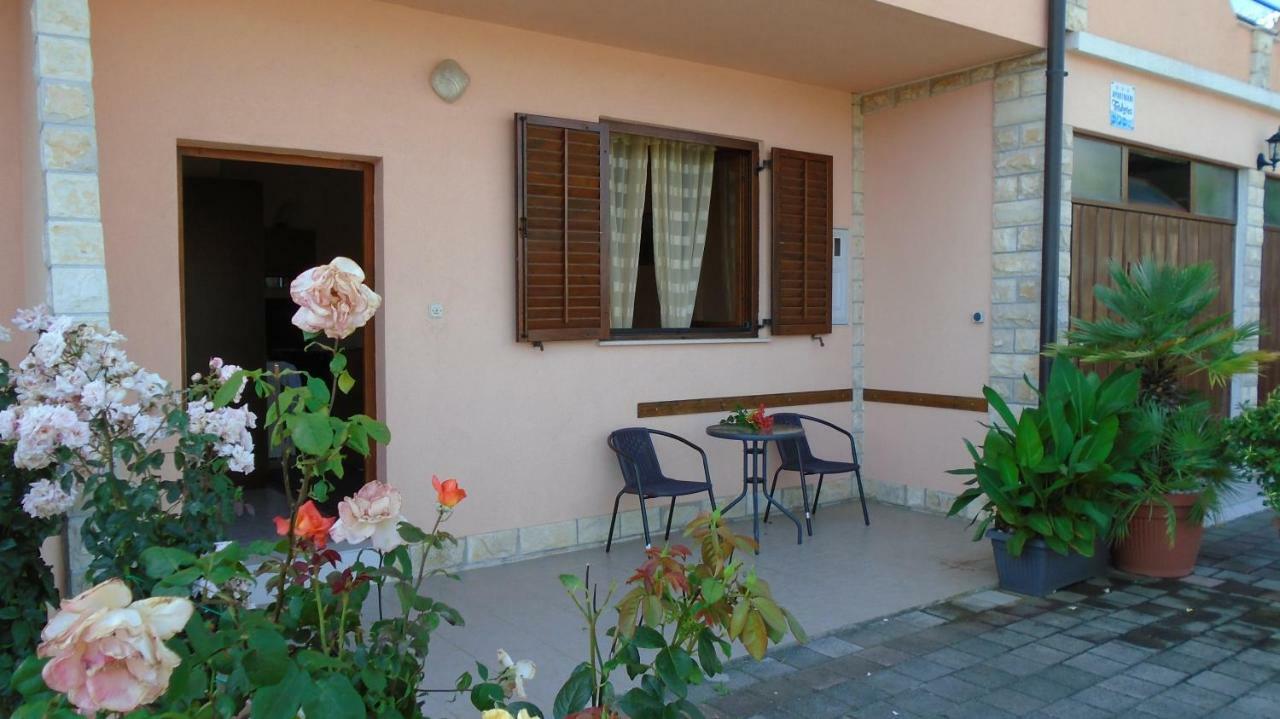 Apartmani A.Teskera Trogir Exterior foto