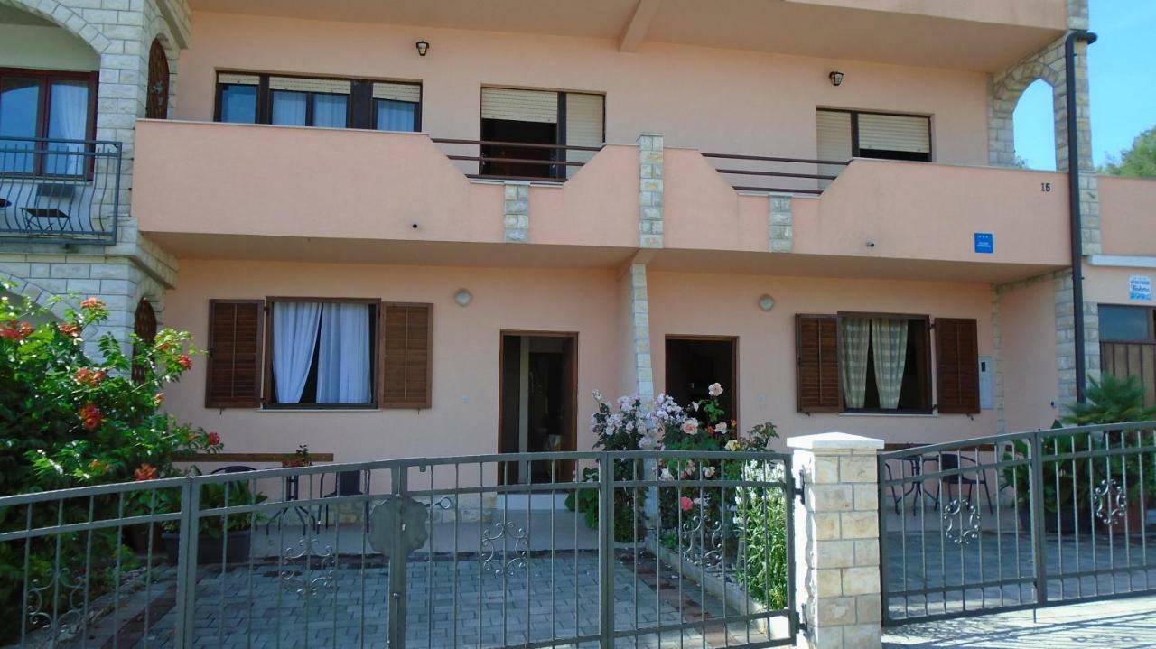 Apartmani A.Teskera Trogir Exterior foto